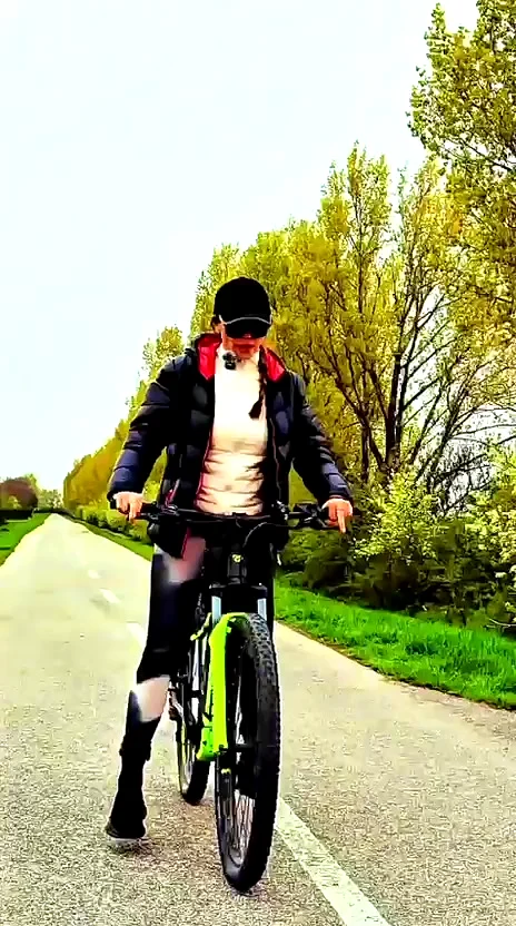Cyklistická trasa v okolí Báč Godmáň.
