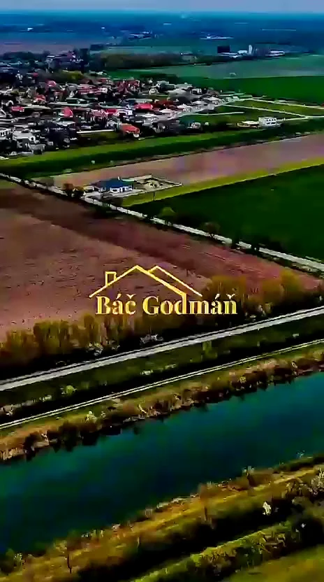 Báč Godmáň v kontexte okolitej krajiny a Dunaja.